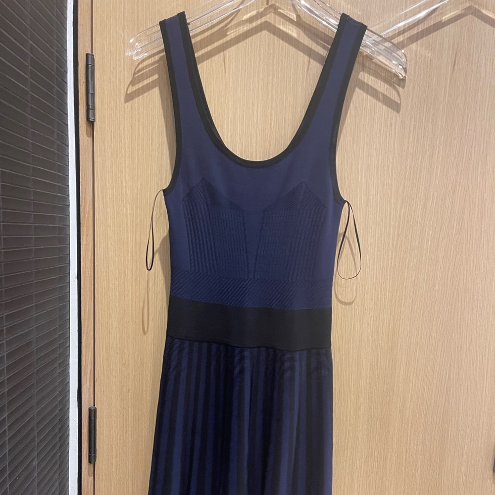 Navy blue/black mini dress by Guess